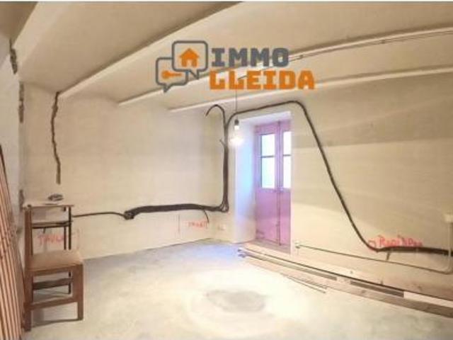 Casa adosada Venta Àger, Àger