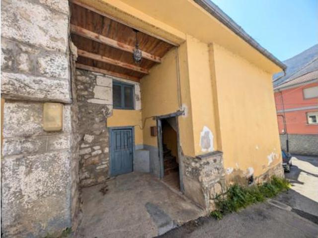 Casa adosada Venta Aller, Felechosa