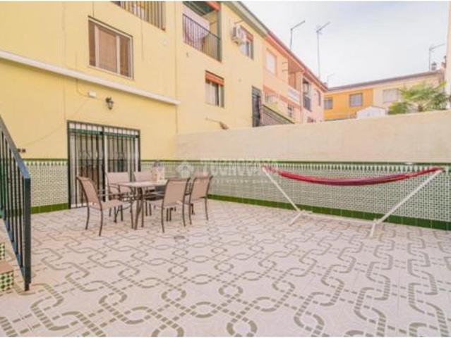 Casa adosada Venta Armilla, Zona Calle Poniente Avenida Cristóbal Colón