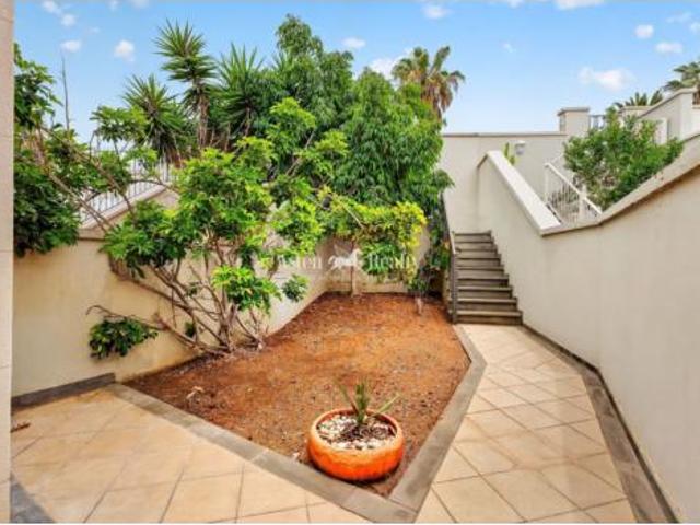Casa adosada Venta Arona, Chayofa