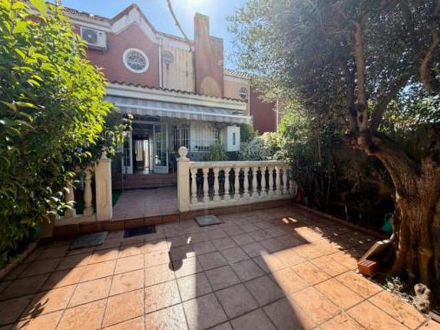 Casa adosada Venta Arroyomolinos, Castañeras