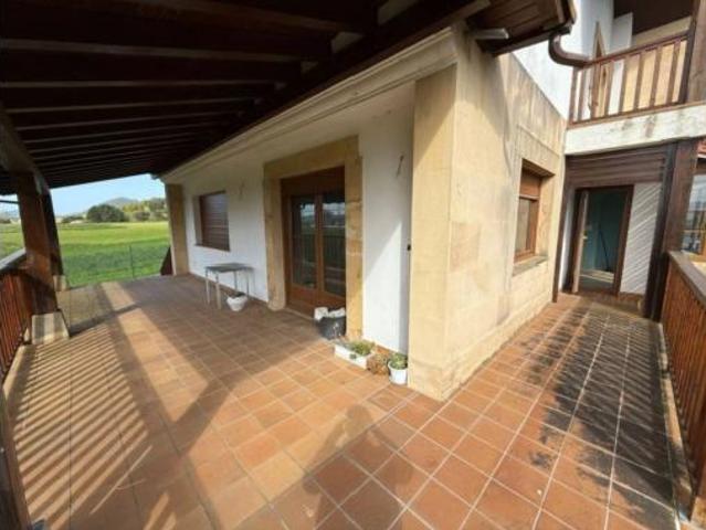 Casa adosada Venta Bárcena de Cicero, Tuebre