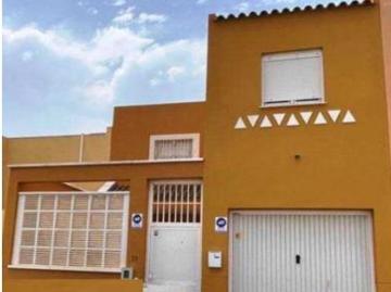 Casa adosada Venta Benahadux, Benahadux