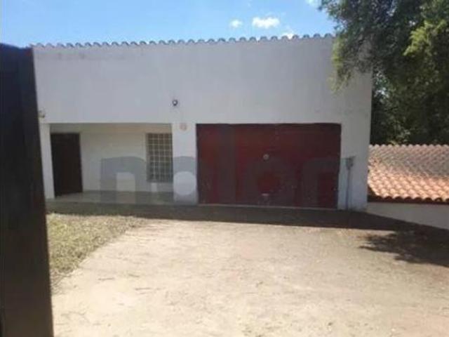 Casa adosada Venta Bescanó, Bescanó