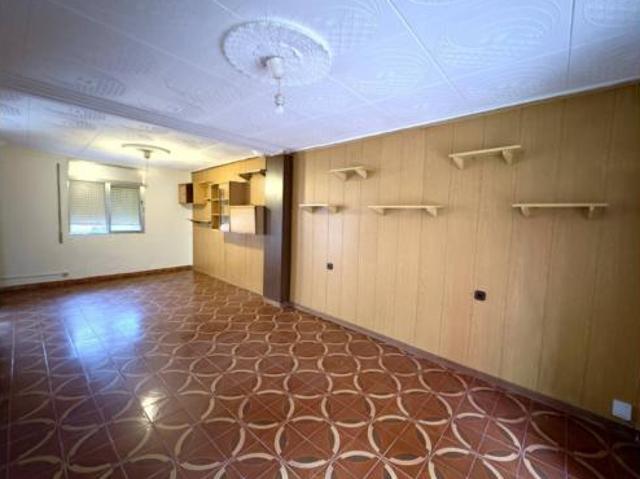 Casa adosada Venta Blanes, Urbanitzacions