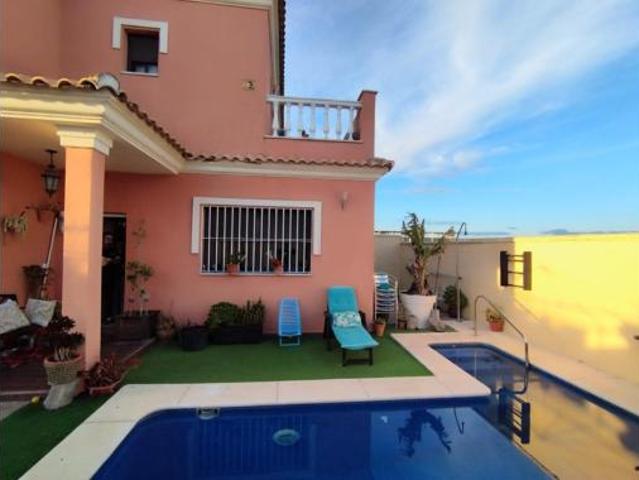 Casa adosada Venta Burguillos, Burguillos