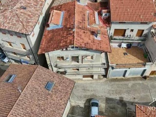 Casa adosada Venta Gombrèn, Gombrèn