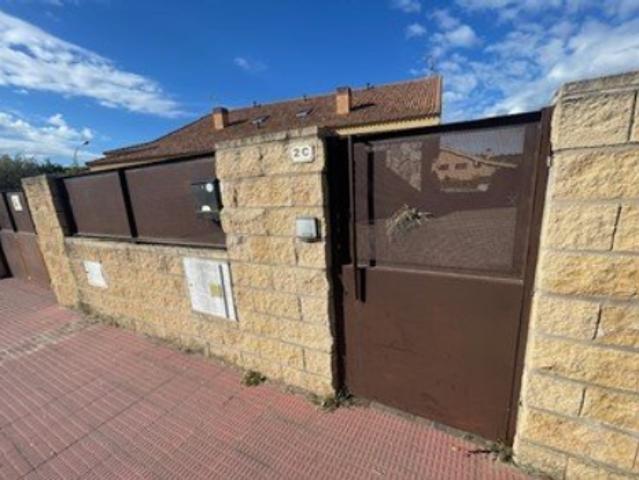 Casa adosada Venta Guadarrama, Edificio Casa Forestal Tablada