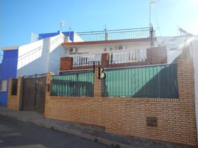 Casa adosada Venta Guillena, Las Pajanosas