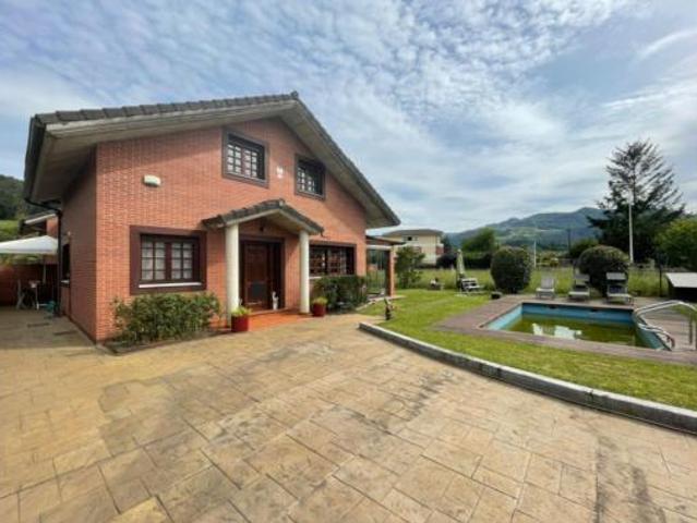 Casa adosada Venta Guriezo, El Puente