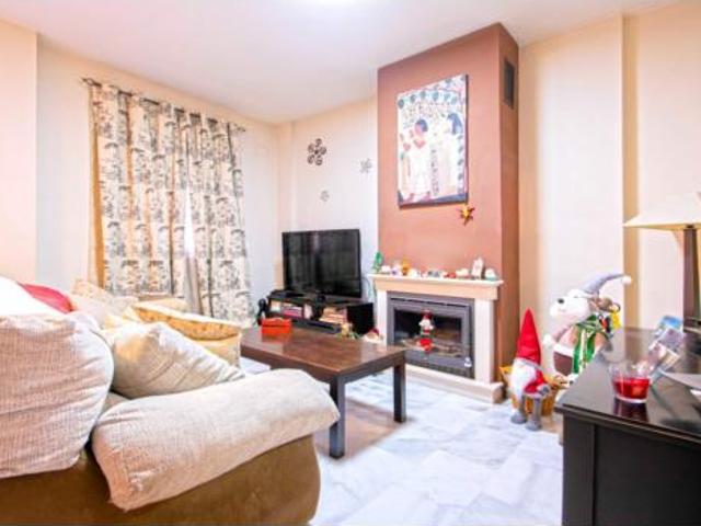 Casa adosada Venta Dos Hermanas, Entrenúcleos