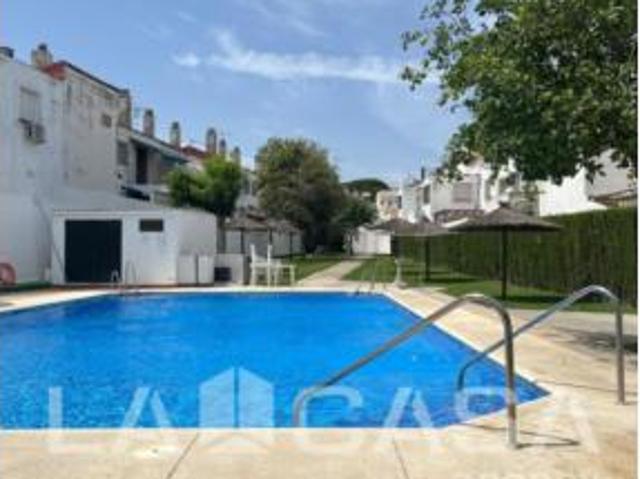 Casa adosada Venta Dos Hermanas, Entrenúcleos