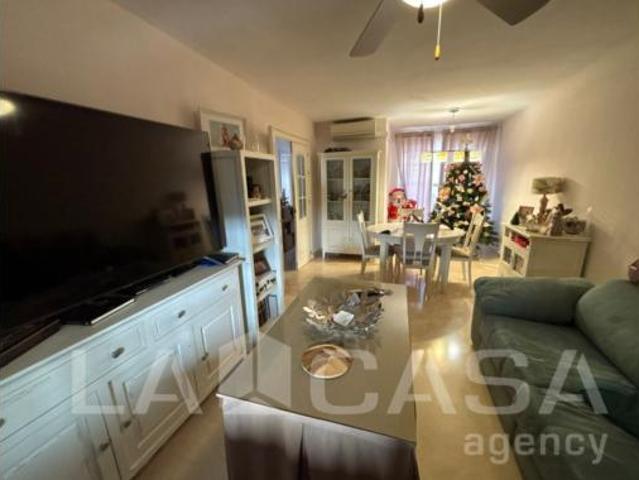 Casa adosada Venta Dos Hermanas, Entrenúcleos