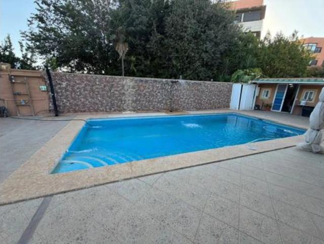 Casa adosada Venta Dos Hermanas, Entrenúcleos