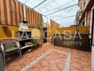 Casa adosada Venta Dos Hermanas, Entrenúcleos