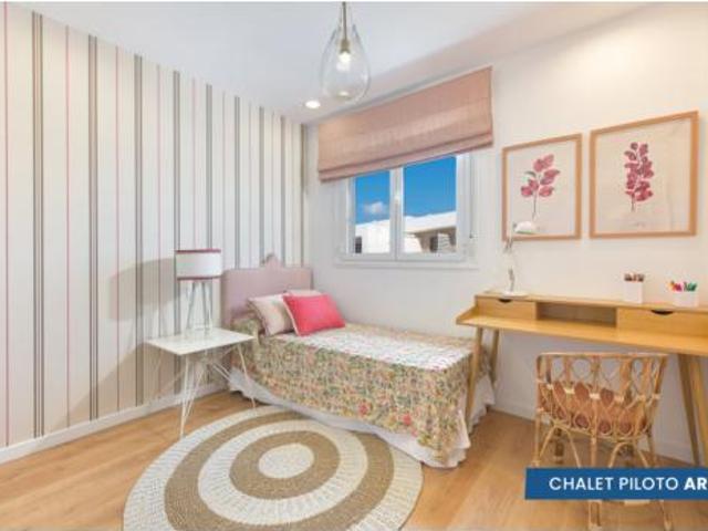Casa adosada Venta Dos Hermanas, Entrenúcleos