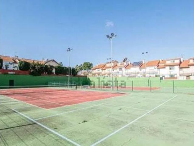 Casa adosada Venta Dos Hermanas, Entrenúcleos