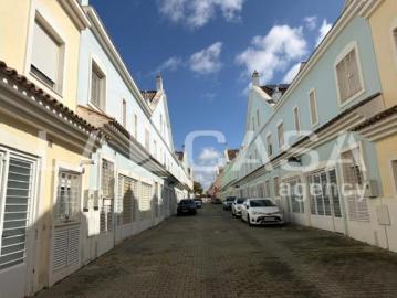 Casa adosada Venta Dos Hermanas, Entrenúcleos