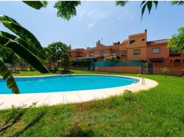 Casa adosada Venta Dos Hermanas, Entrenúcleos