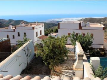 Casa adosada Venta Enix, Enix