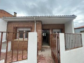 Casa adosada Venta El Vellón, El Vellón