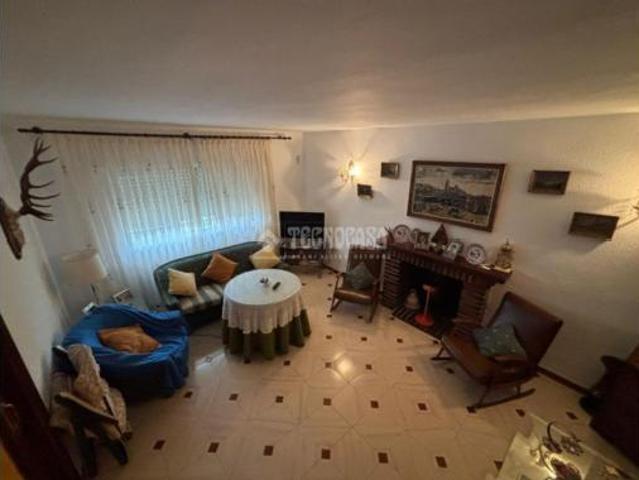 Casa adosada Venta Escalona, Escalona