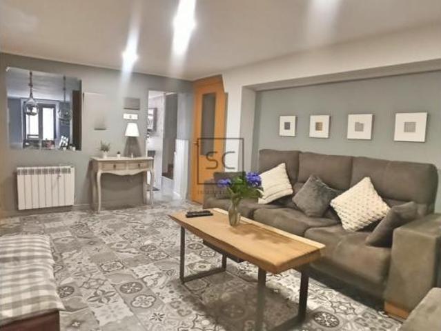 Casa adosada Venta Ferrol, Parroquias