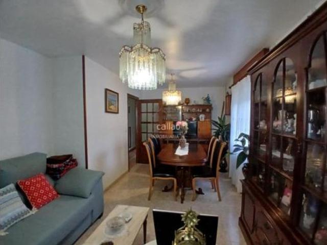 Casa adosada Venta Ferrol, Parroquias