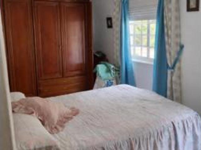 Casa adosada Venta Ferrol, Parroquias