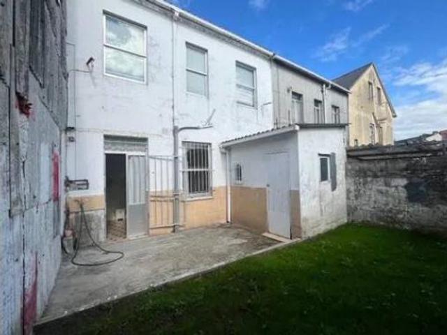 Casa adosada Venta Ferrol, Parroquias