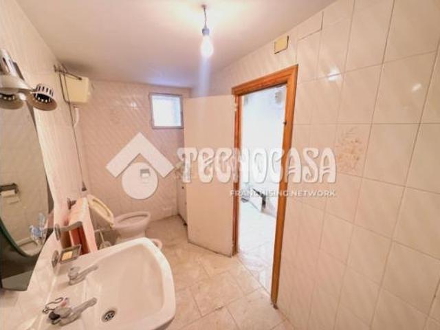 Casa adosada Venta Huete, Huete