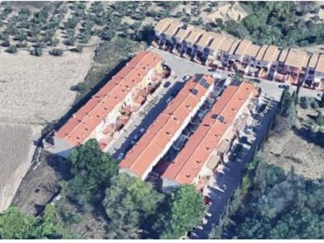 Casa adosada Venta Jun, Jun