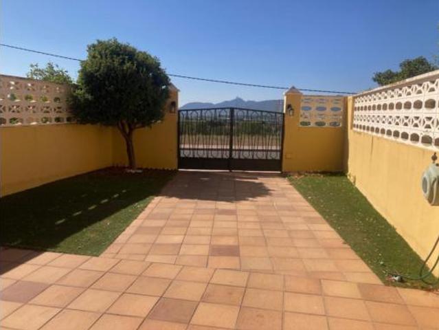 Casa adosada Venta Onil, Onil