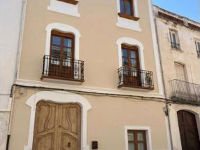 Casa adosada Venta Oliva, Nucli Urbà