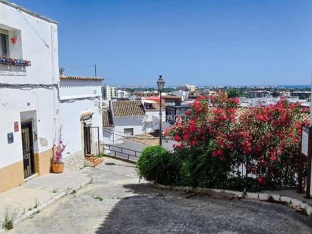 Casa adosada Venta Oliva, Nucli Urbà