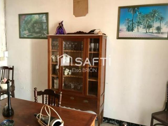 Casa adosada Venta Outes, A Xurisdicion