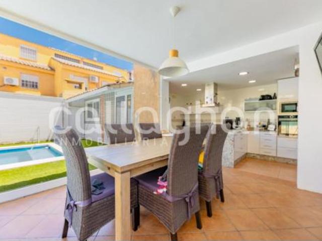 Casa adosada Venta La Pobla de Vallbona, La Pobla de Vallbona