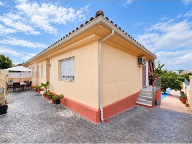 Casa adosada Venta La Riera de Gaià, Ardenya