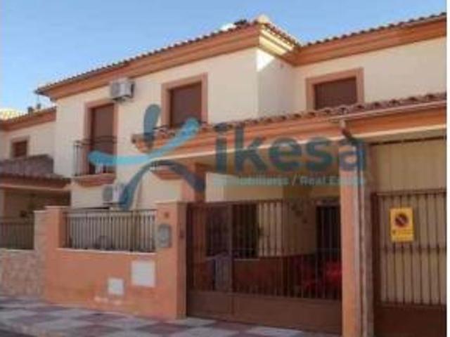 Casa adosada Venta La Victoria, La Victoria