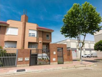 Casa adosada Venta Laguna de Duero, Laguna de Duero