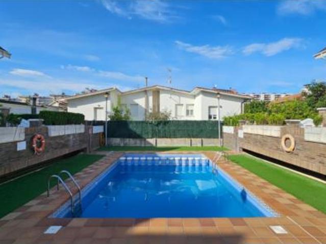 Casa adosada Venta Laredo, Zona Playa