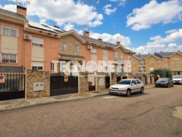 Casa adosada Venta Las Ventas de Retamosa, Las Ventas de Retamosa