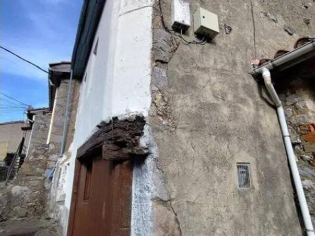 Casa adosada Venta Lena, Ablano Lena
