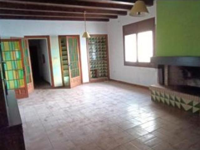 Casa adosada Venta Les Oluges, Les Oluges