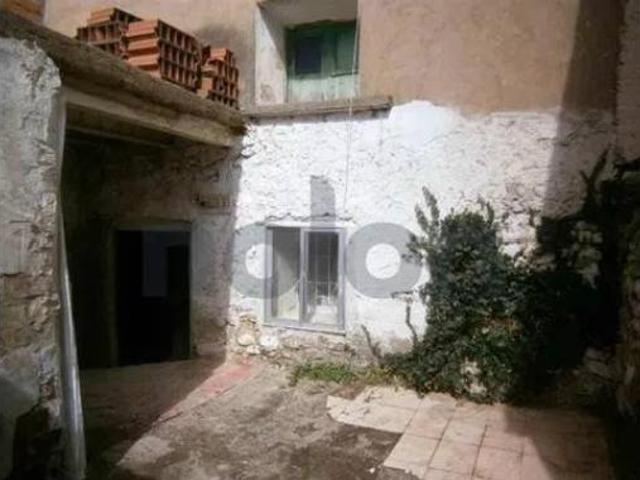 Casa adosada Venta Litago, Litago
