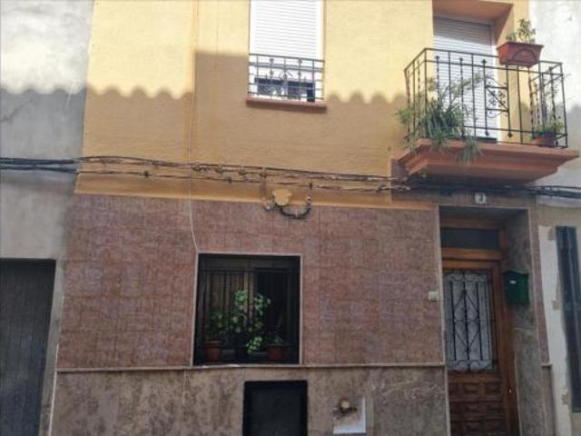 Casa adosada Venta Macastre, Macastre