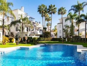 Casa adosada Venta Marbella, Nueva Andalucía Centro