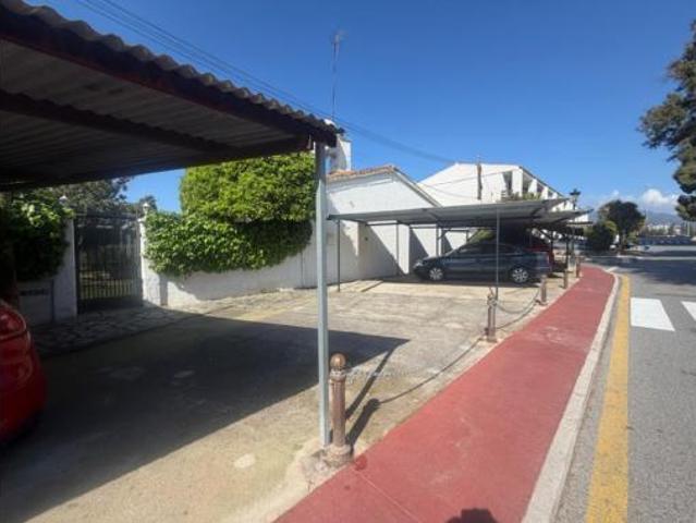 Casa adosada Venta Marbella, Nueva Alcántara