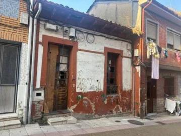 Casa adosada Venta Noreña, Noreña