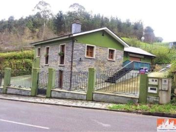 Casa adosada Venta Navia, Braña del Río Navia